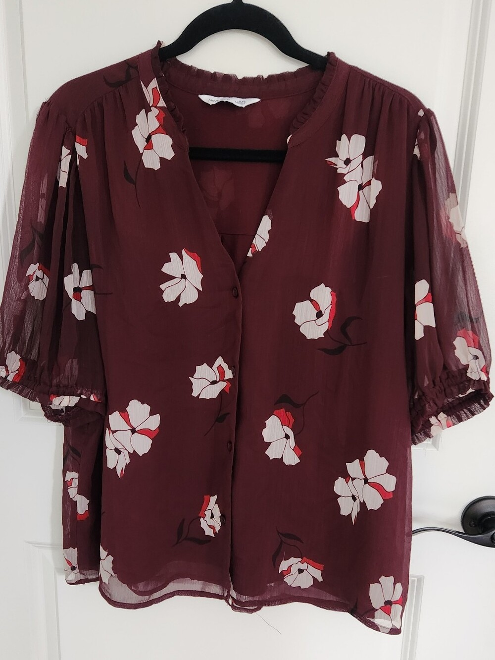 Women's Floral Button-Front Blouse - Burgundy